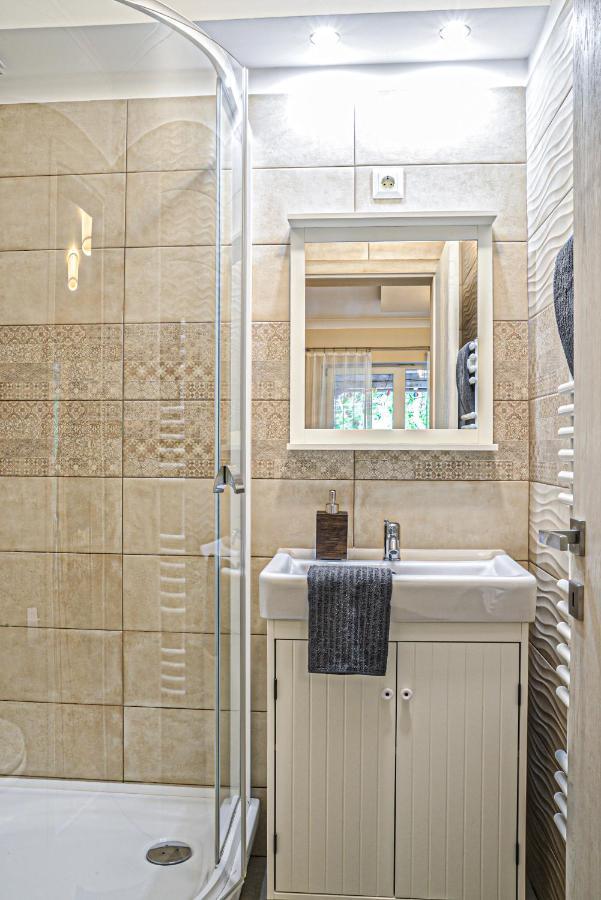Terrace Apartments Егер Екстериор снимка
