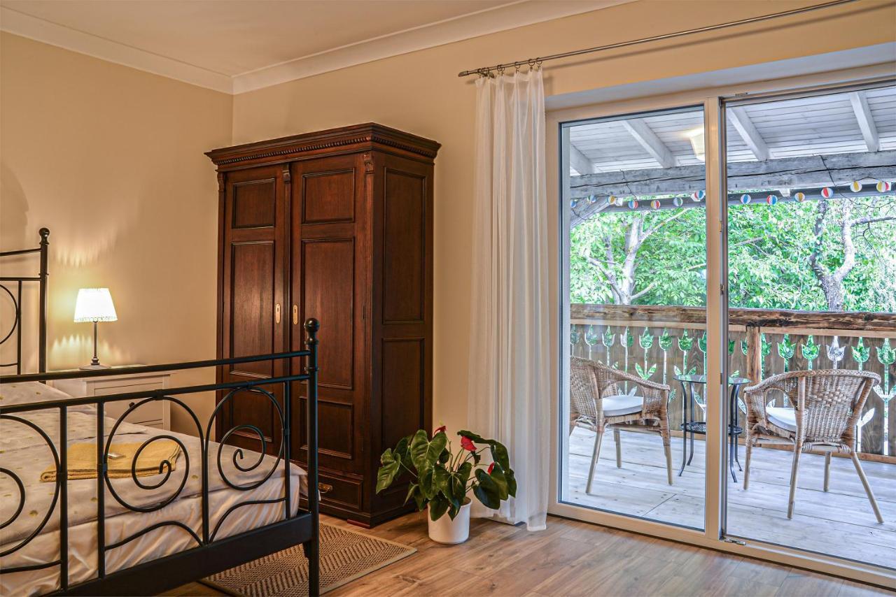Terrace Apartments Егер Екстериор снимка